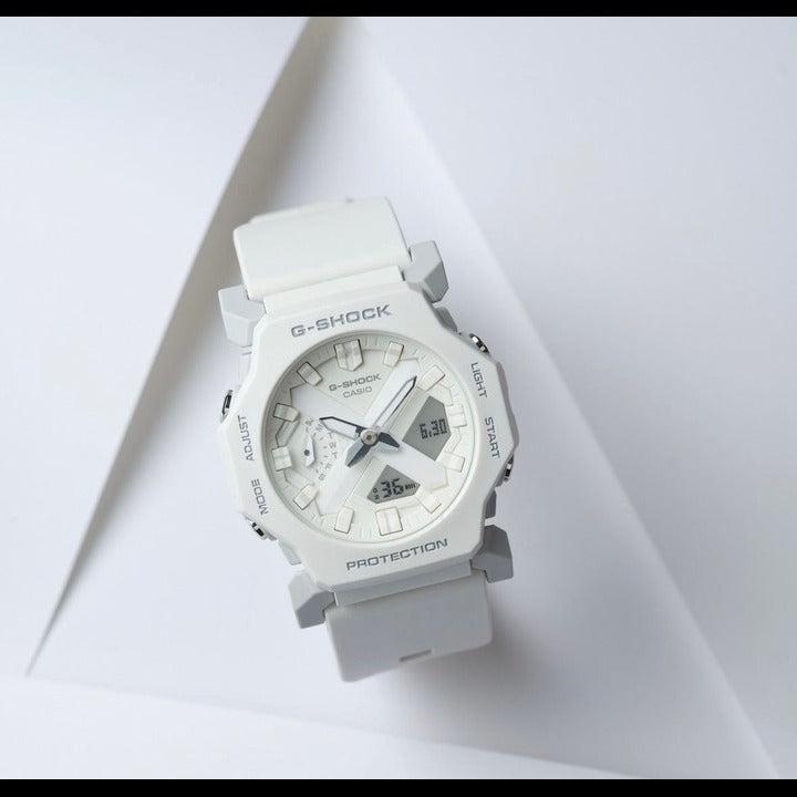 G-Shock GM2300 X. Model 20 BAR